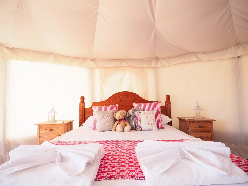 Old Dairy Farm Glamping Hotel Emsworth Ngoại thất bức ảnh