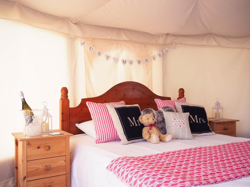 Old Dairy Farm Glamping Hotel Emsworth Ngoại thất bức ảnh