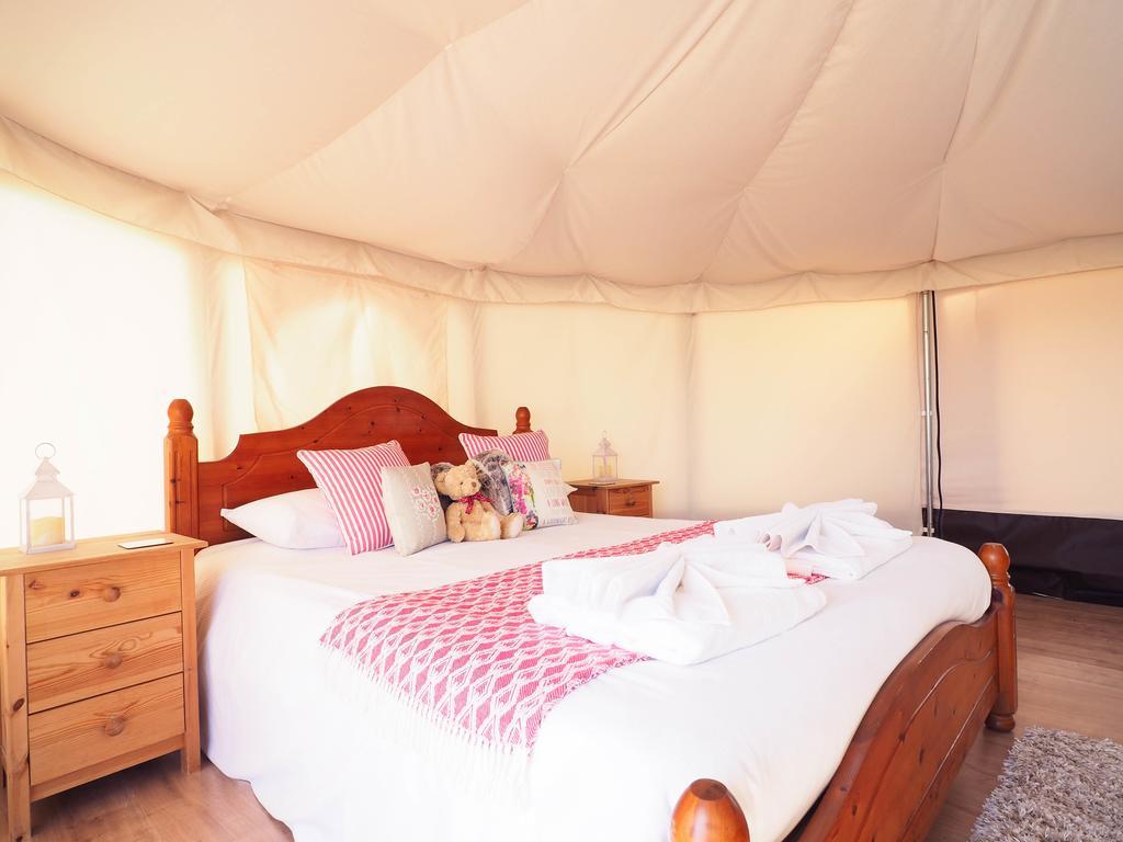 Old Dairy Farm Glamping Hotel Emsworth Ngoại thất bức ảnh